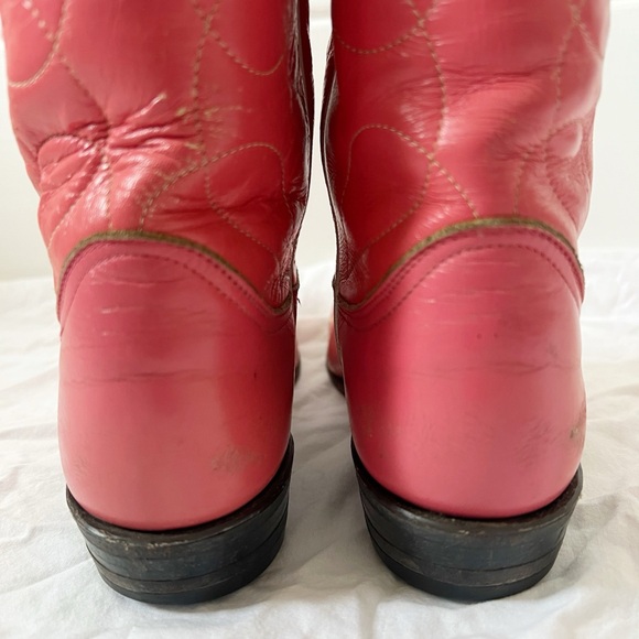 Vintage Tony Lama Hot Pink Cowboy Boots. 8 Narrow. Made in USA - Picture 7 of 8